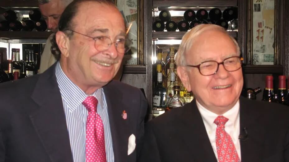 Warren Buffett's annual charity lunch at Smith & Wollensky New York